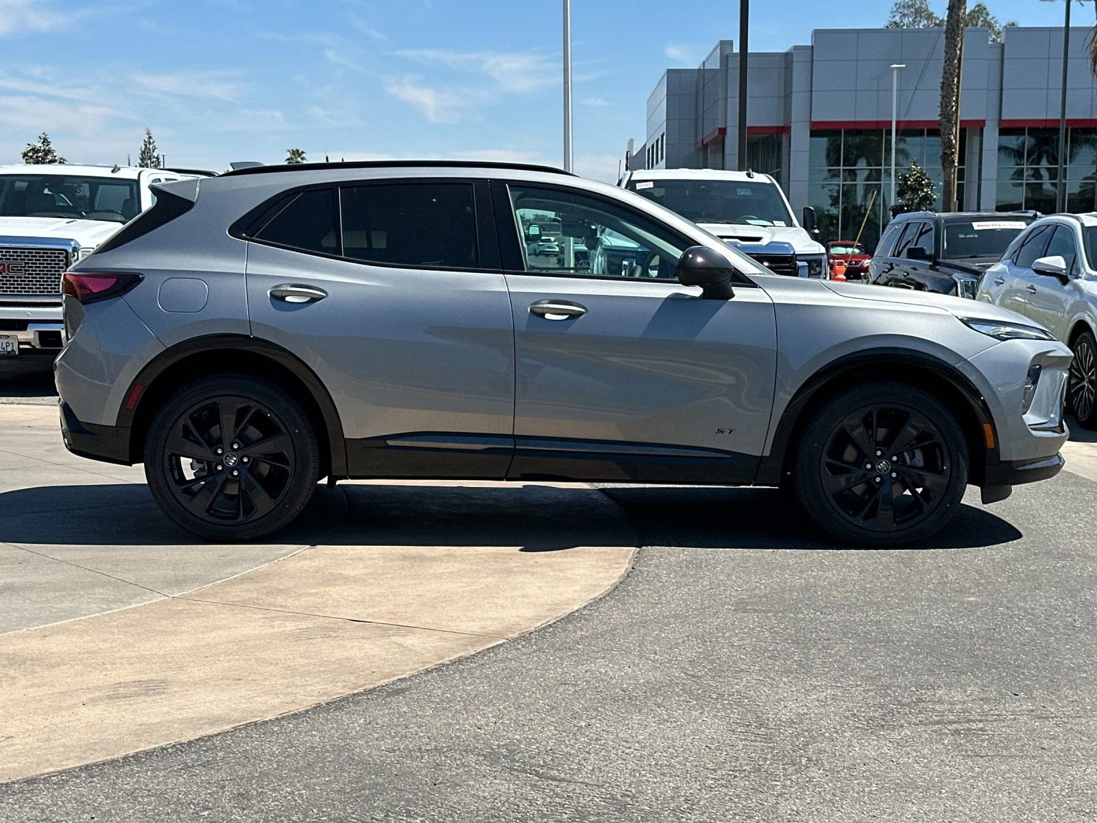 New 2026 Buick Envision Sport Touring image 3