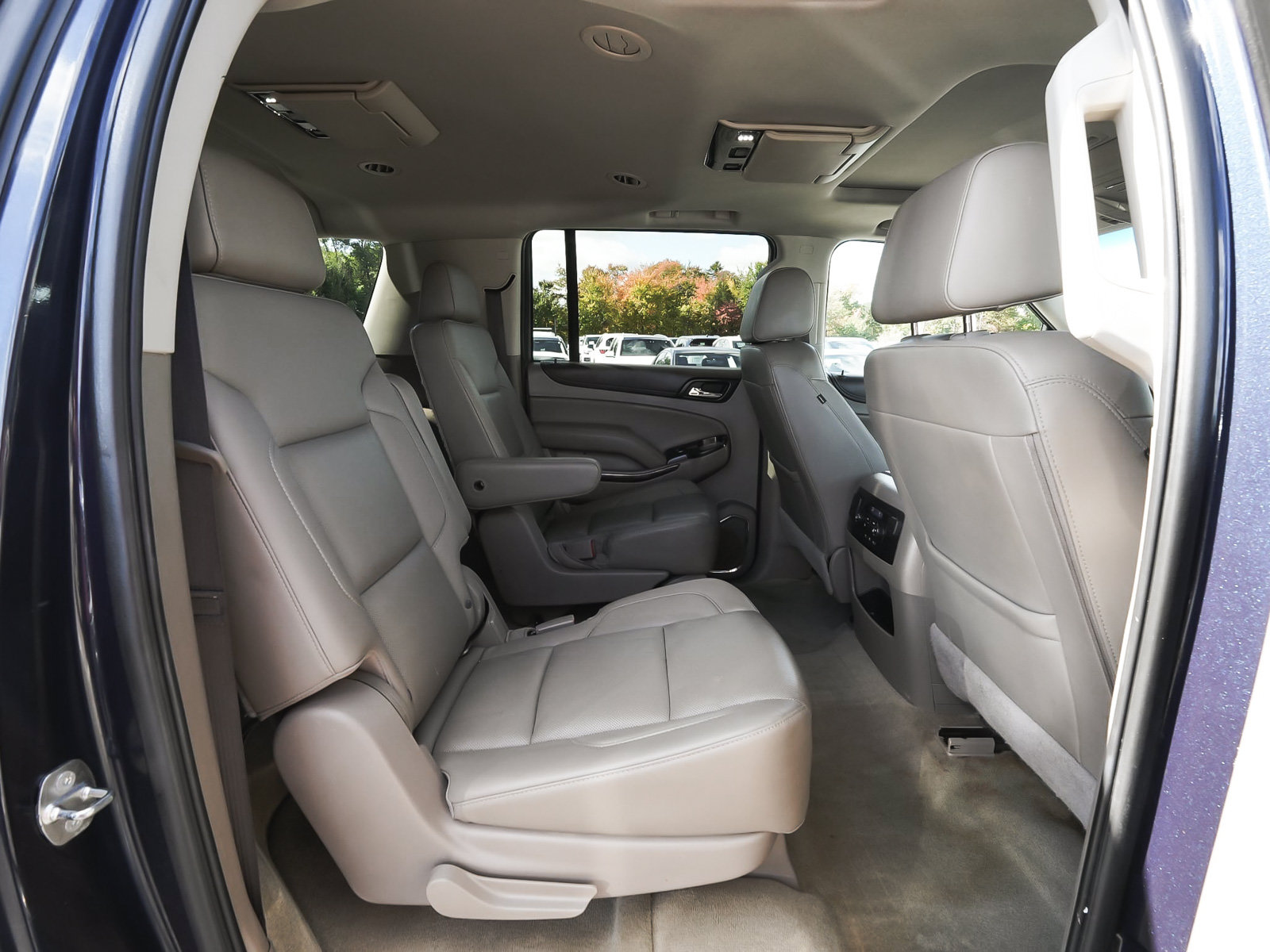 Used 2018 GMC Yukon XL SLT w/ Premium Edition AWD/4WD image 43