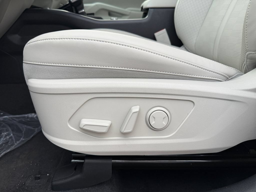 New 2026 Kia Sorento S AWD/4WD image 18