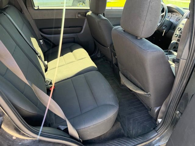 Used 2011 Ford Escape XLT w/ 201A Rapid Spec Order Code FWD image 14