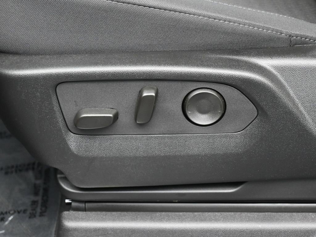 Used 2025 Chevrolet Silverado 1500 RST image 12