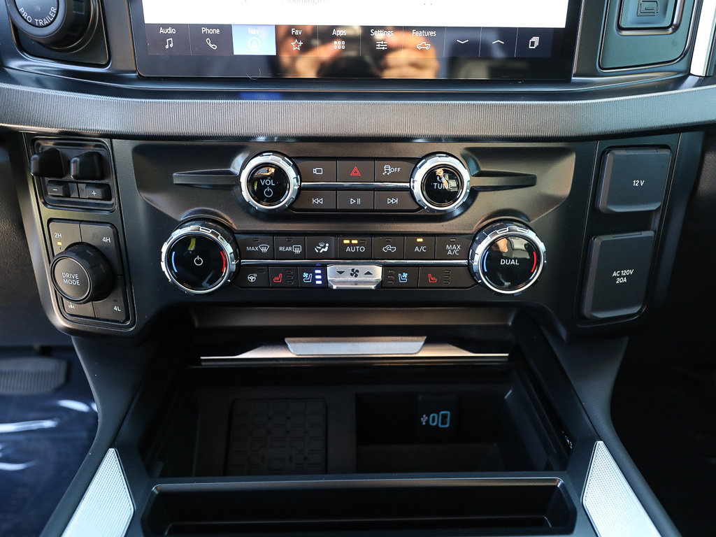 Certified 2025 Ford F250 Platinum AWD/4WD image 19