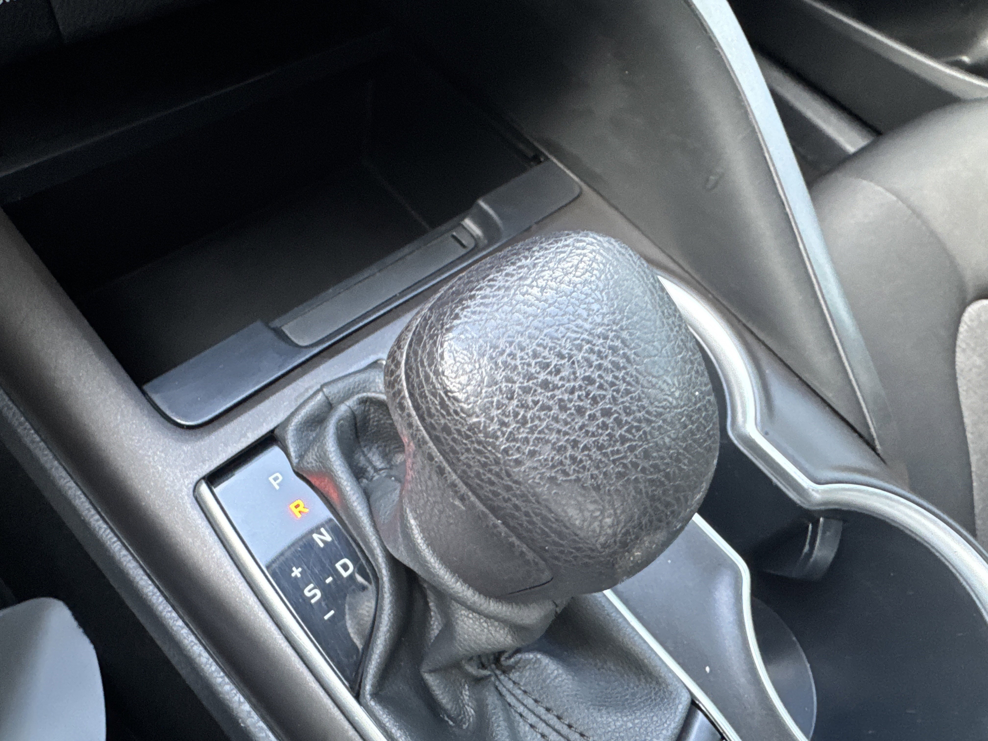 Used 2023 Toyota Camry LE FWD image 28