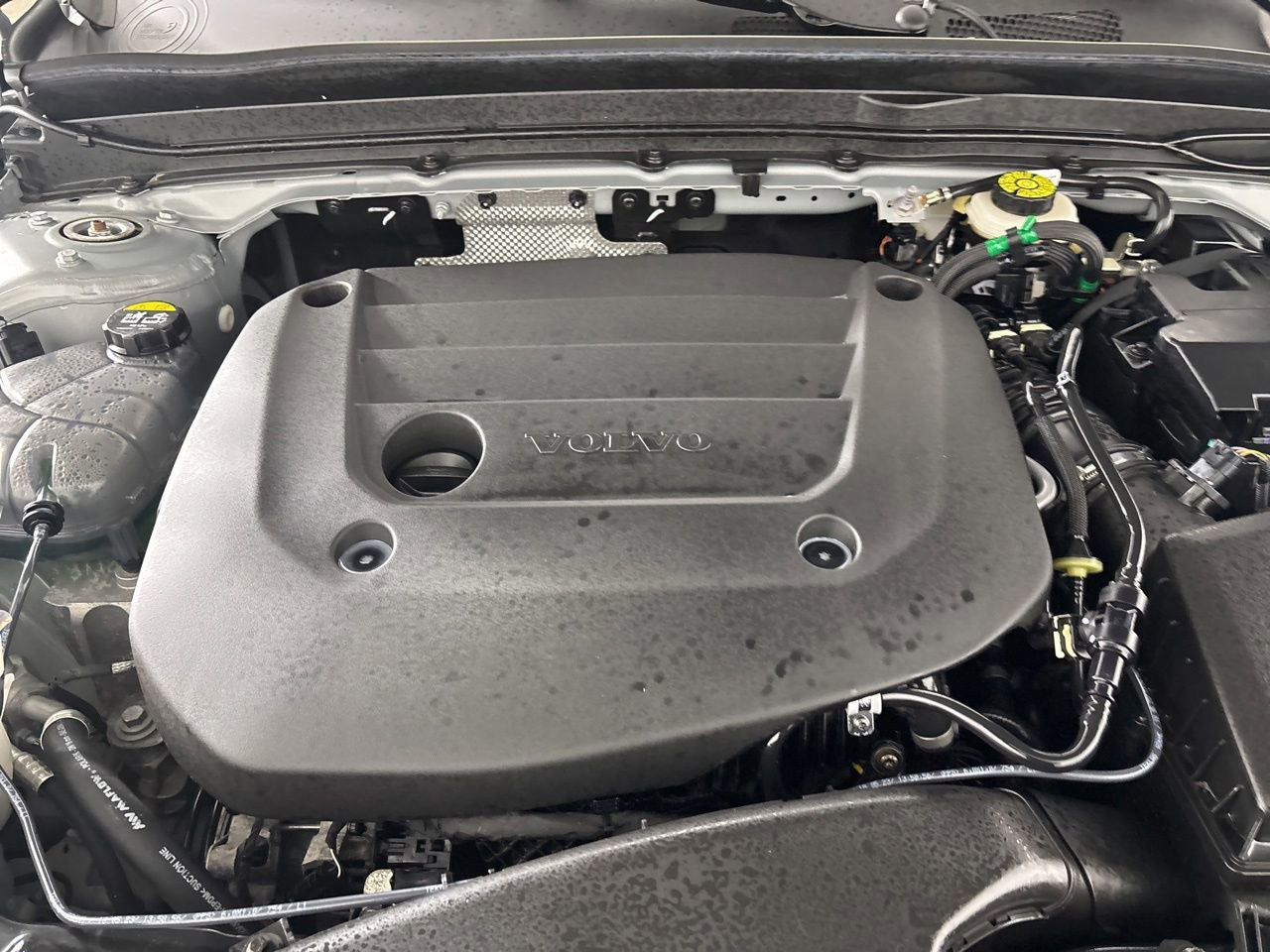 Used 2024 Volvo XC40 B5 Ultimate w/ Protection Package Premier image 30