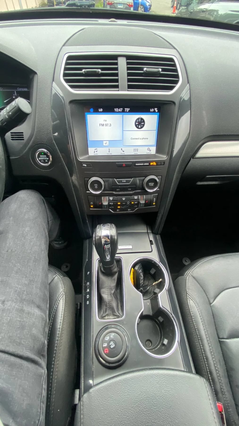 Used 2018 Ford Explorer XLT w/ Equipment Group 202A AWD/4WD image 29