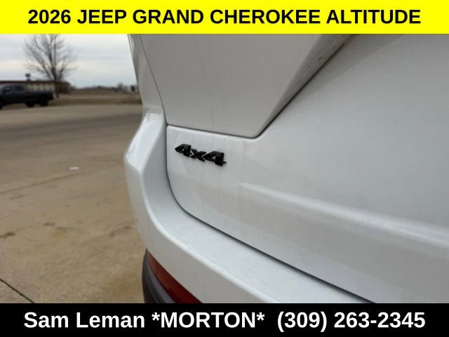 New 2026 Jeep Grand Cherokee Altitude image 10
