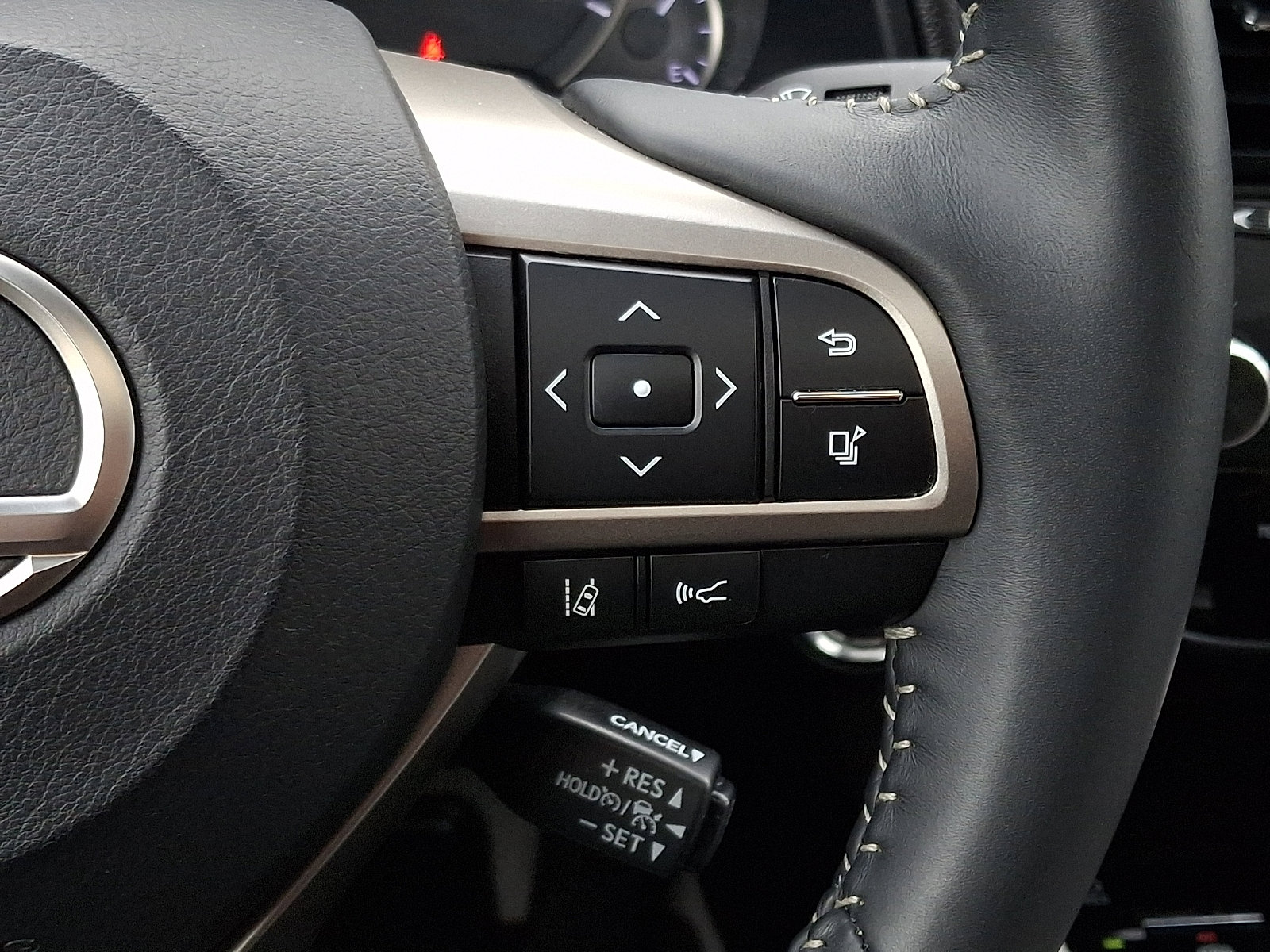 Used 2019 Lexus RX 350 Premium w/ Navigation Package image 23