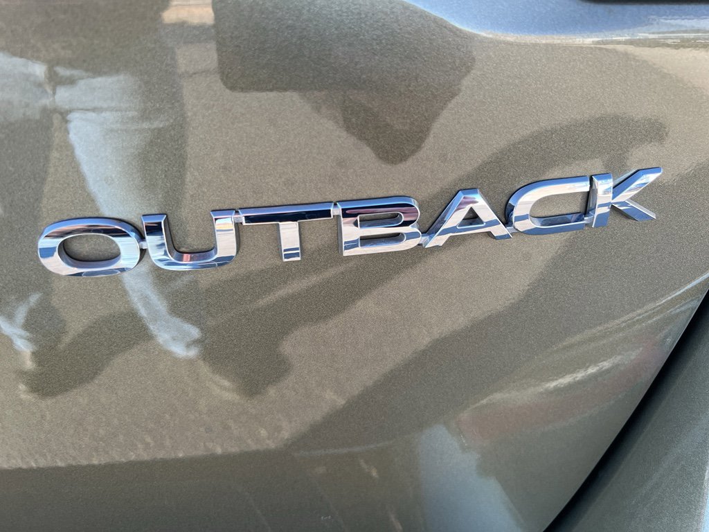 Certified 2025 Subaru Outback Limited image 33