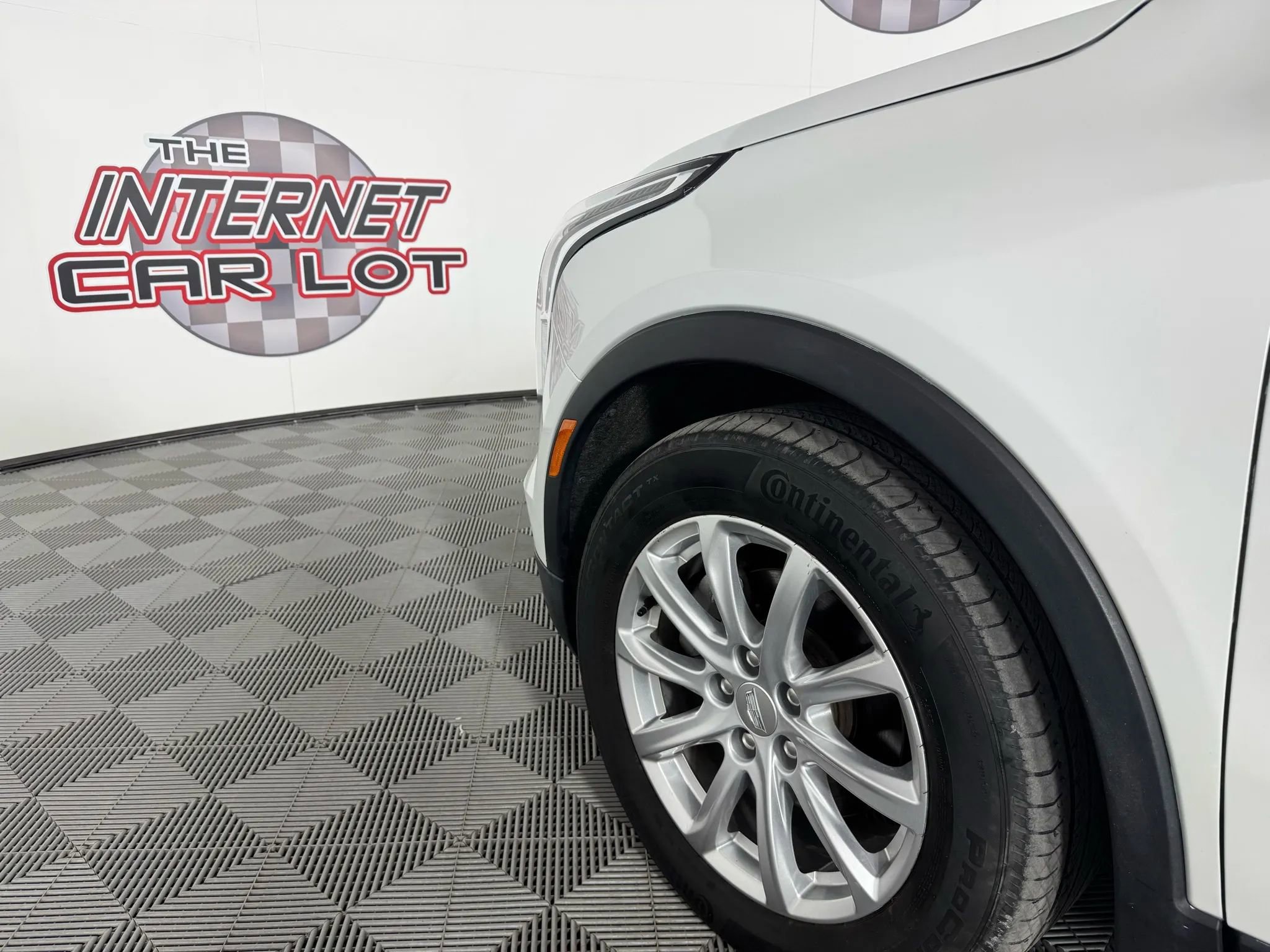 Used 2019 Cadillac XT4 Luxury w/ Cold Weather Package image 26