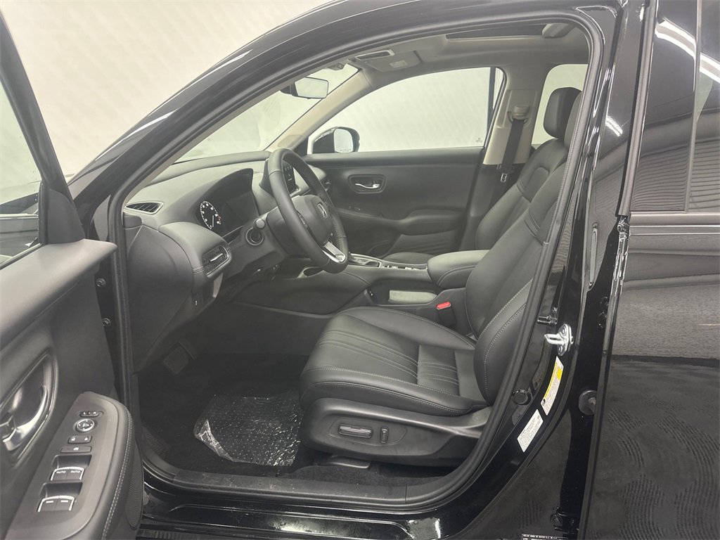 Used 2026 Honda HR-V EX-L image 9
