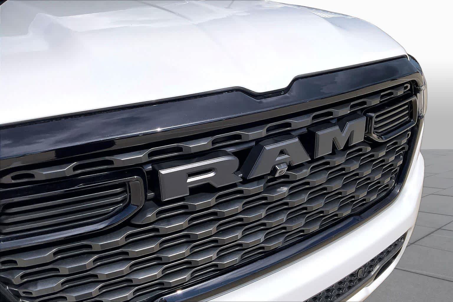 Used 2025 RAM 1500 Big Horn w/ Night Edition AWD/4WD image 28