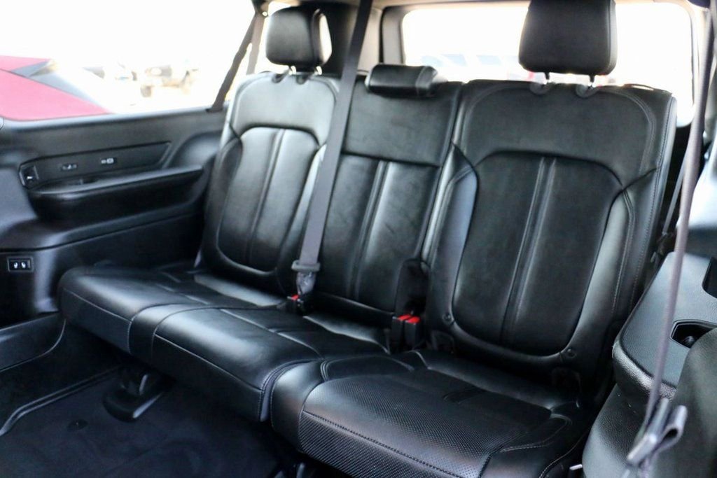 Used 2024 Jeep Wagoneer L Series II image 22