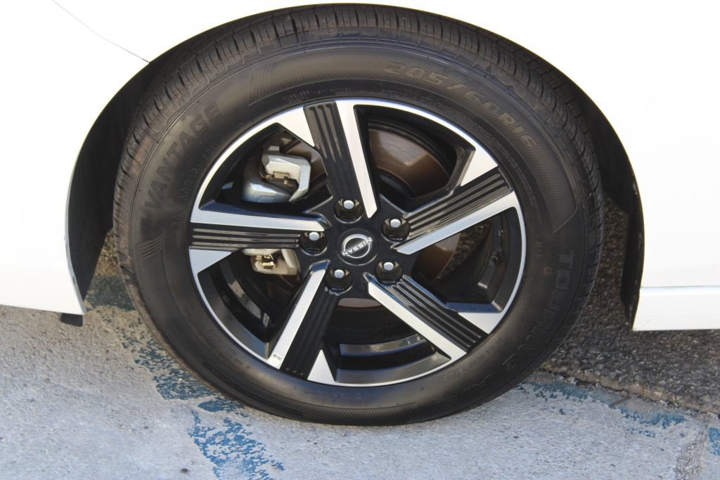 Used 2024 Nissan Sentra SV FWD image 8