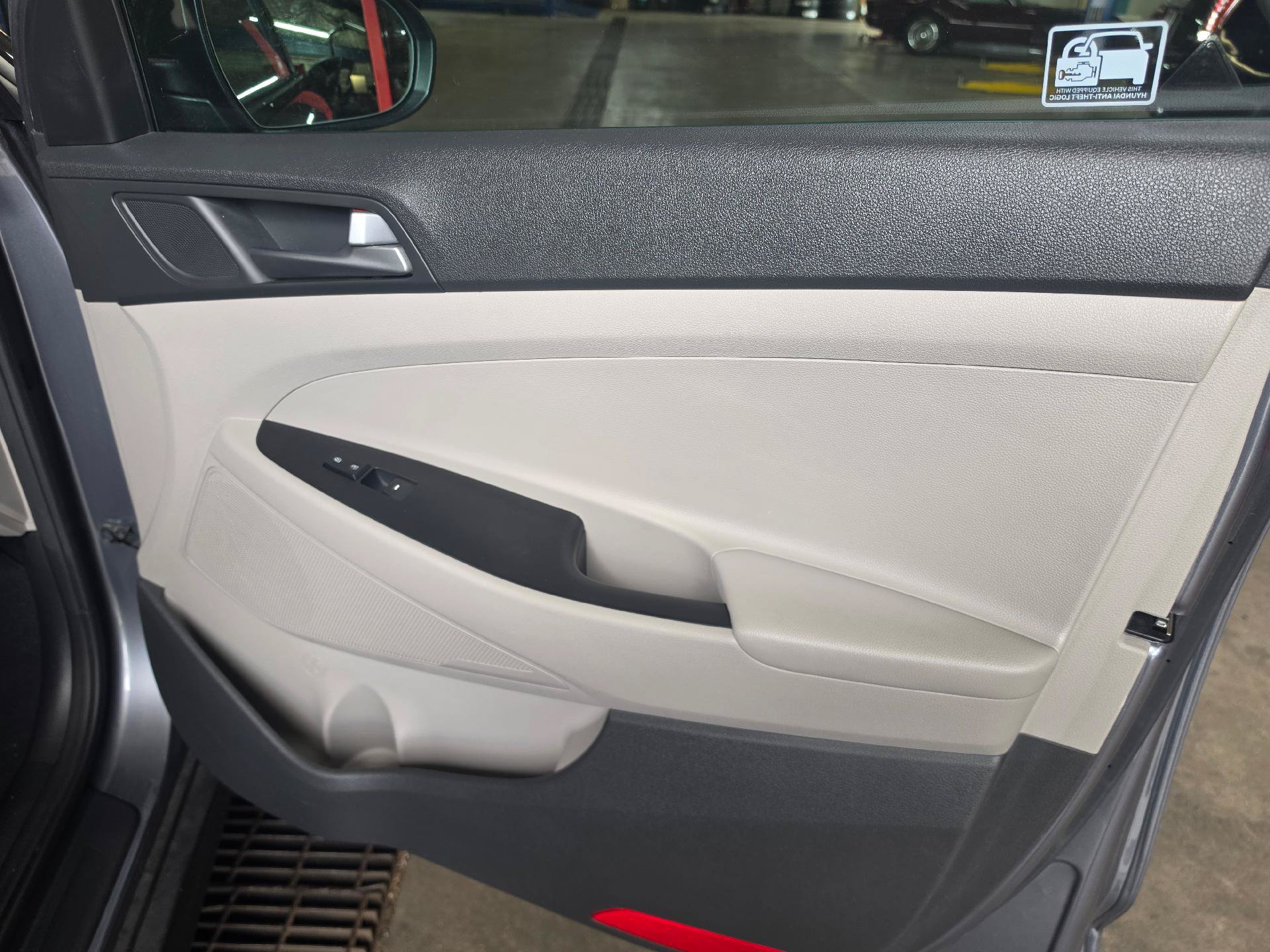 Used 2017 Hyundai Tucson SE FWD image 11