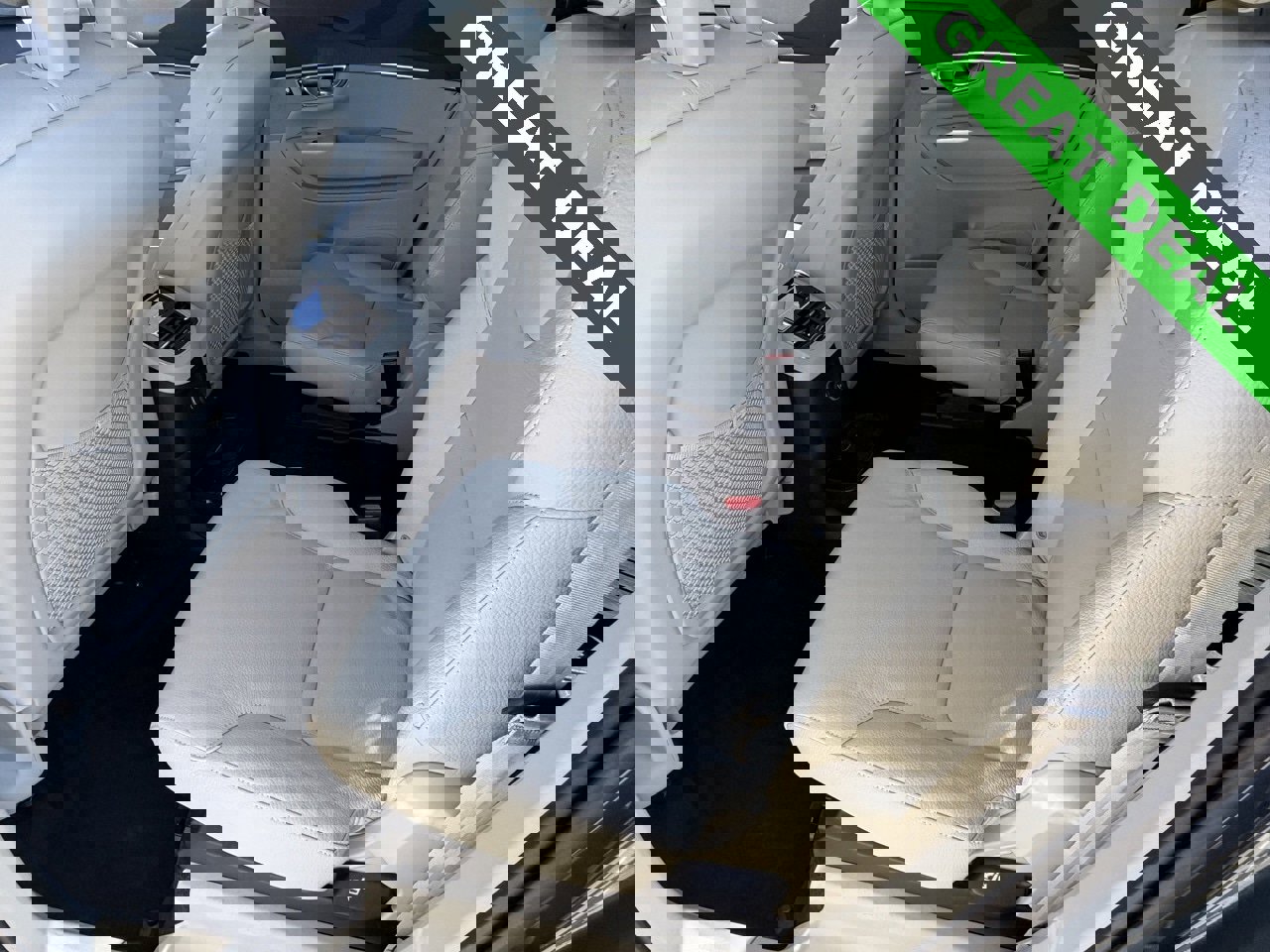 Used 2020 Volvo XC90 T8 Momentum w/ Protection Package Premier image 34