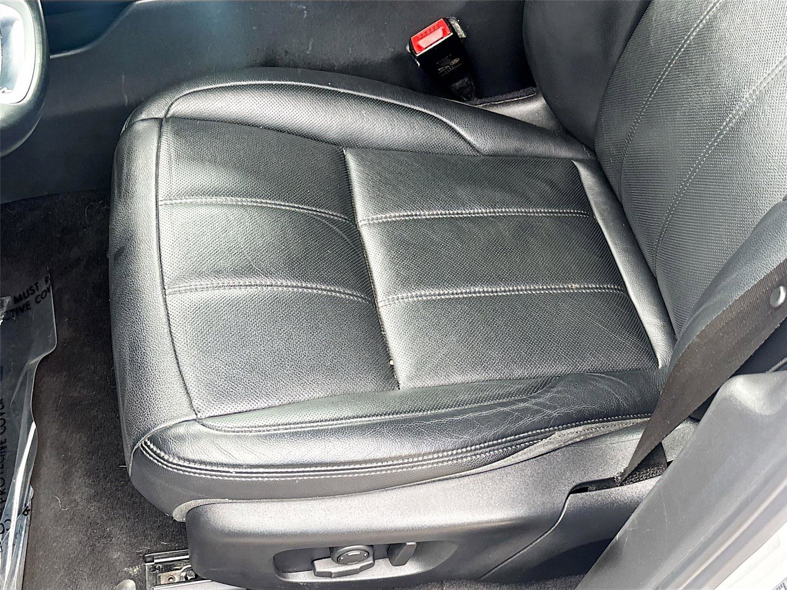 Used 2020 Land Rover Range Rover Evoque S image 20