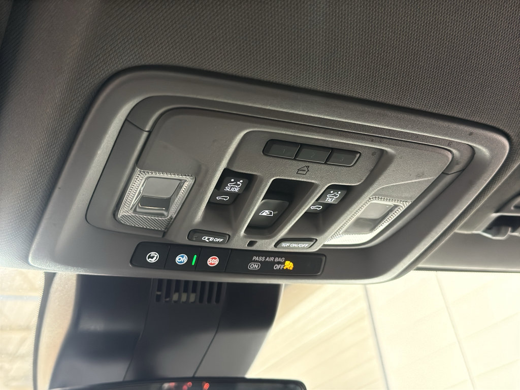 Used 2024 GMC Sierra 1500 Elevation w/ Elevation Premium Package image 39