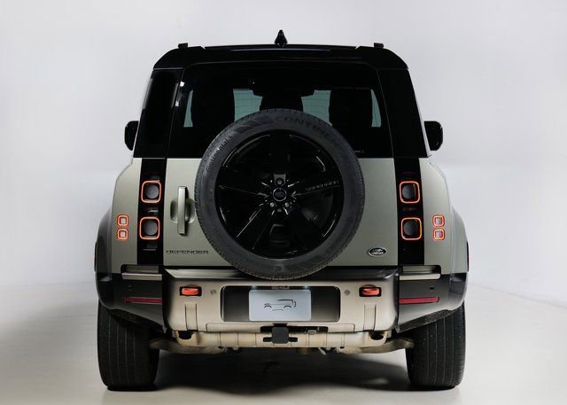 Used 2021 Land Rover Defender 90 X image 7