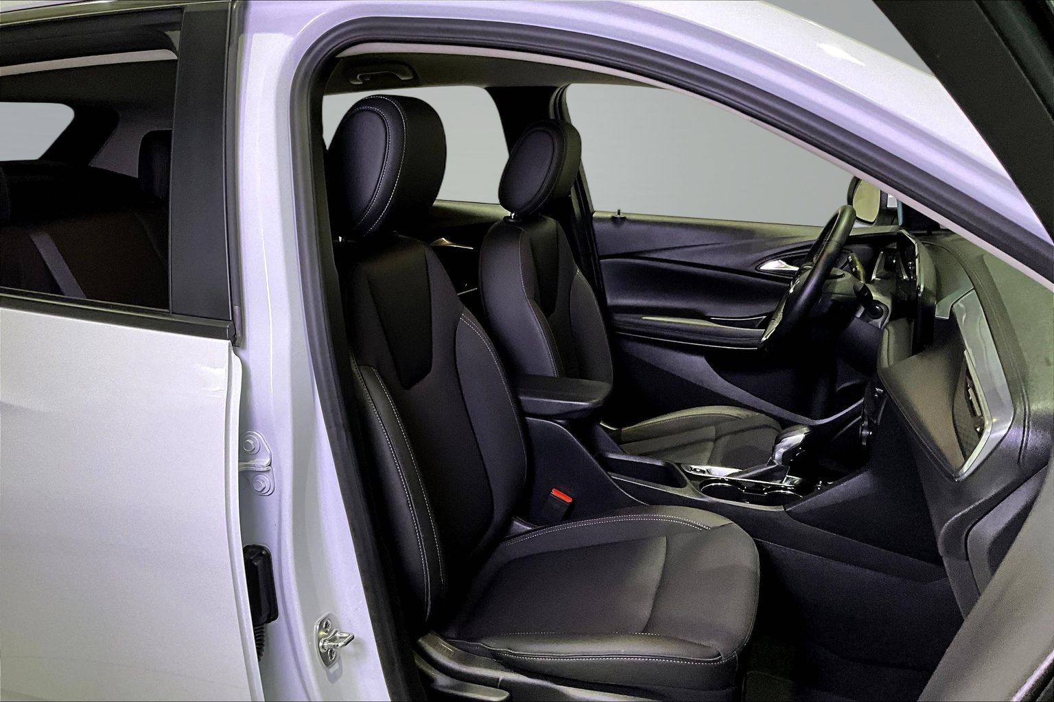 Used 2024 Buick Encore GX Preferred image 27
