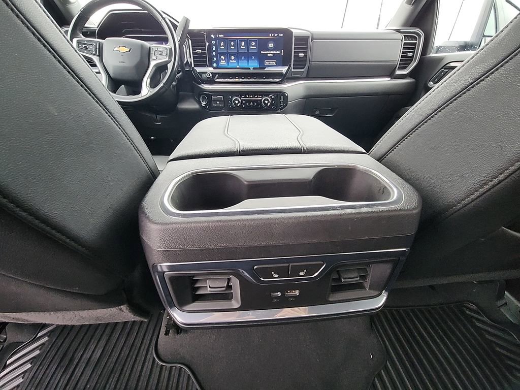 Used 2024 Chevrolet Silverado 3500 LTZ w/ LTZ Convenience Package image 31