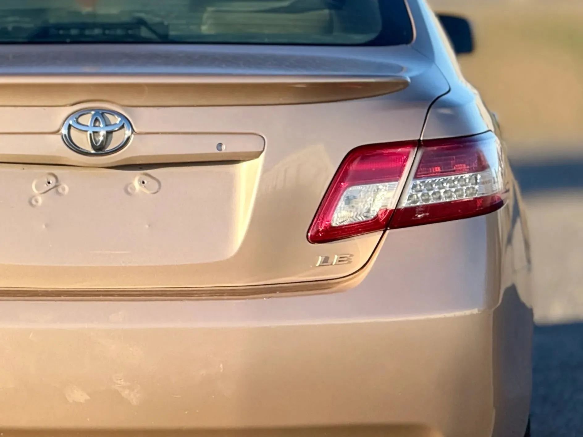 Used 2010 Toyota Camry image 14