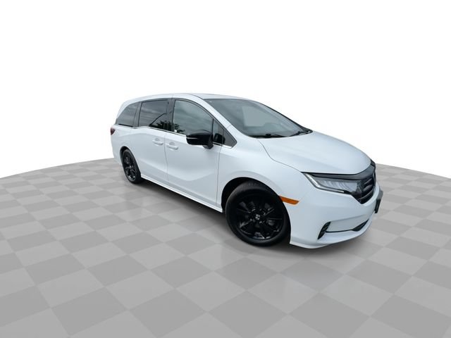 Used 2023 Honda Odyssey Sport image 2