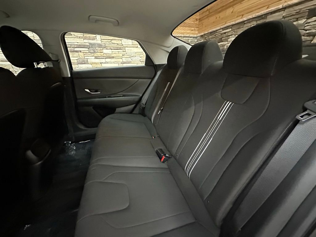 Certified 2023 Hyundai Elantra SEL image 27