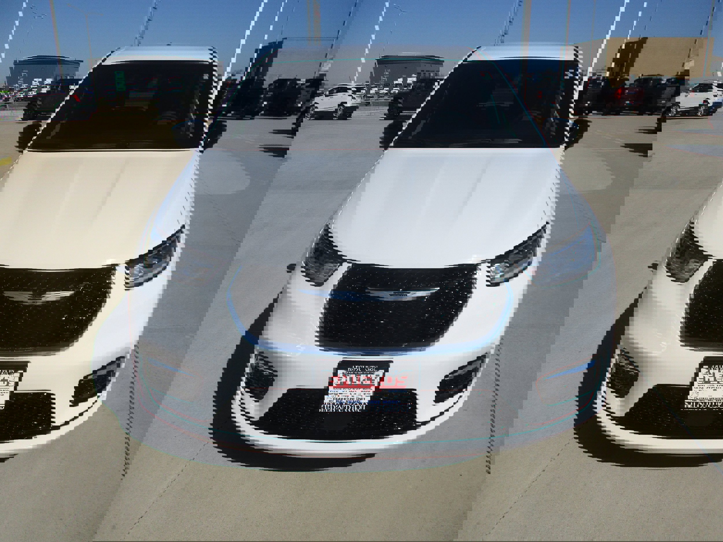 Used 2025 Chrysler Pacifica Select image 9