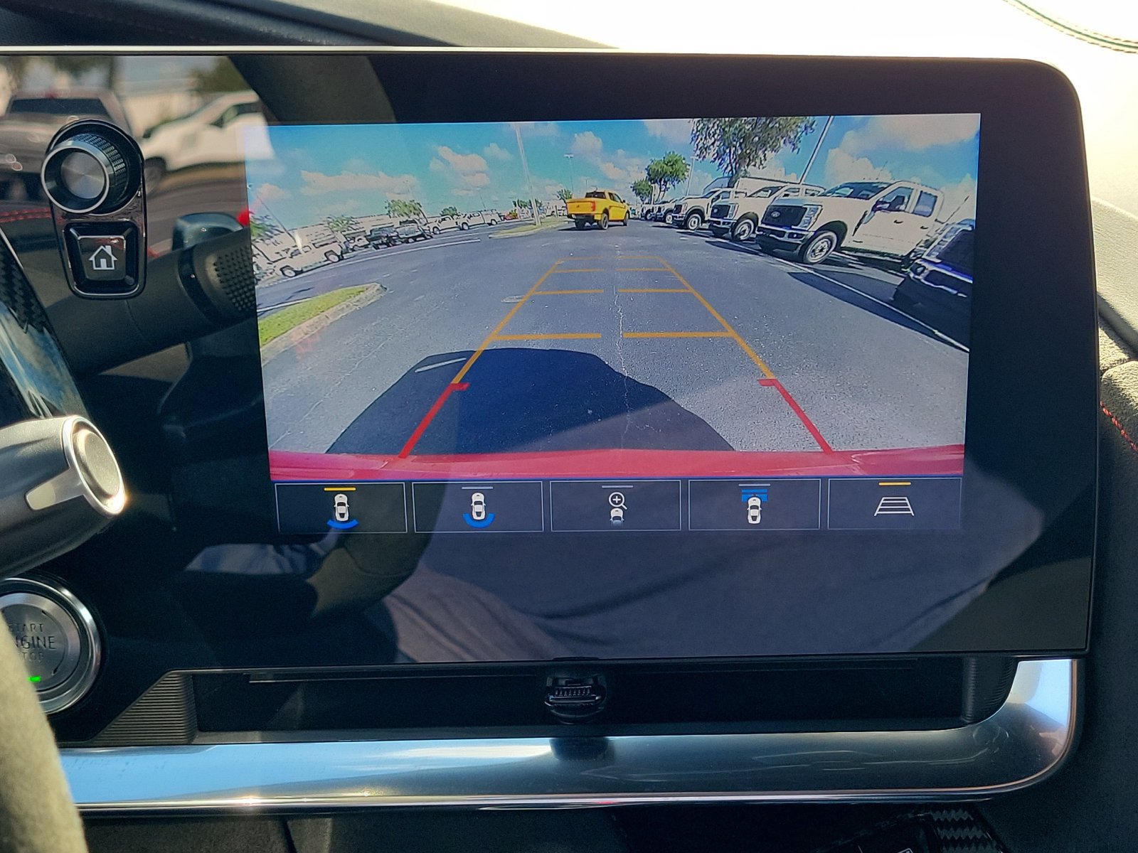Used 2020 Chevrolet Corvette Stingray Premium Cpe w/ 3LT Preferred Equipment Group RWD image 21