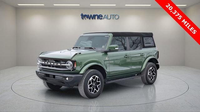 Used 2023 Ford Bronco Outer Banks AWD/4WD image 1