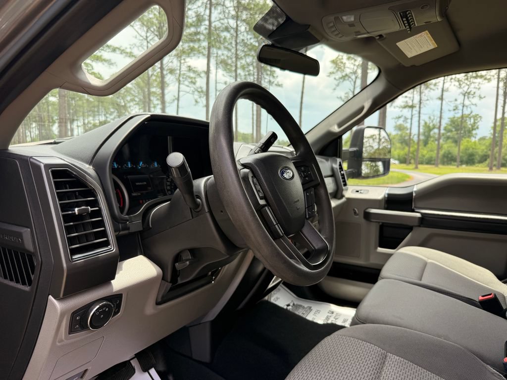 Used 2021 Ford F250 XLT w/ XLT Value Package AWD/4WD image 13