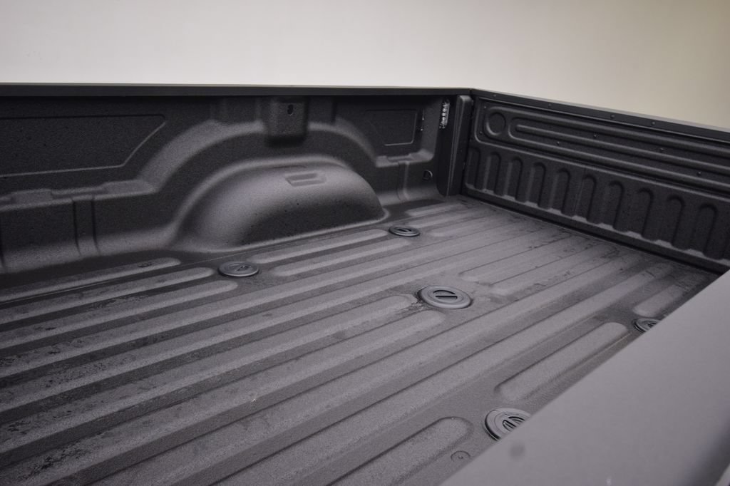New 2026 RAM 2500 Laramie AWD/4WD image 12
