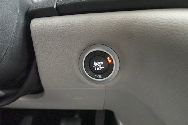 Used 2024 Chrysler Pacifica Touring-L image 20