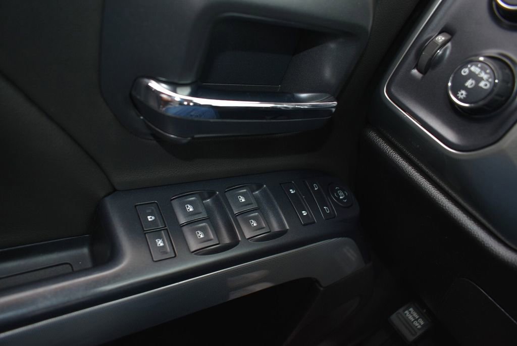 Used 2018 Chevrolet Silverado 1500 LT w/ All Star Edition image 20