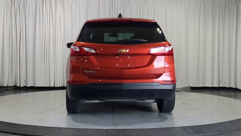 Used 2020 Chevrolet Equinox LS FWD image 9