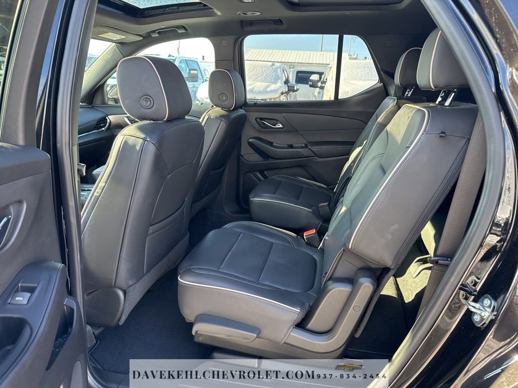 Used 2023 Chevrolet Traverse Premier image 21