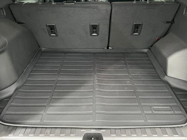 Used 2023 Chevrolet Equinox LT image 27