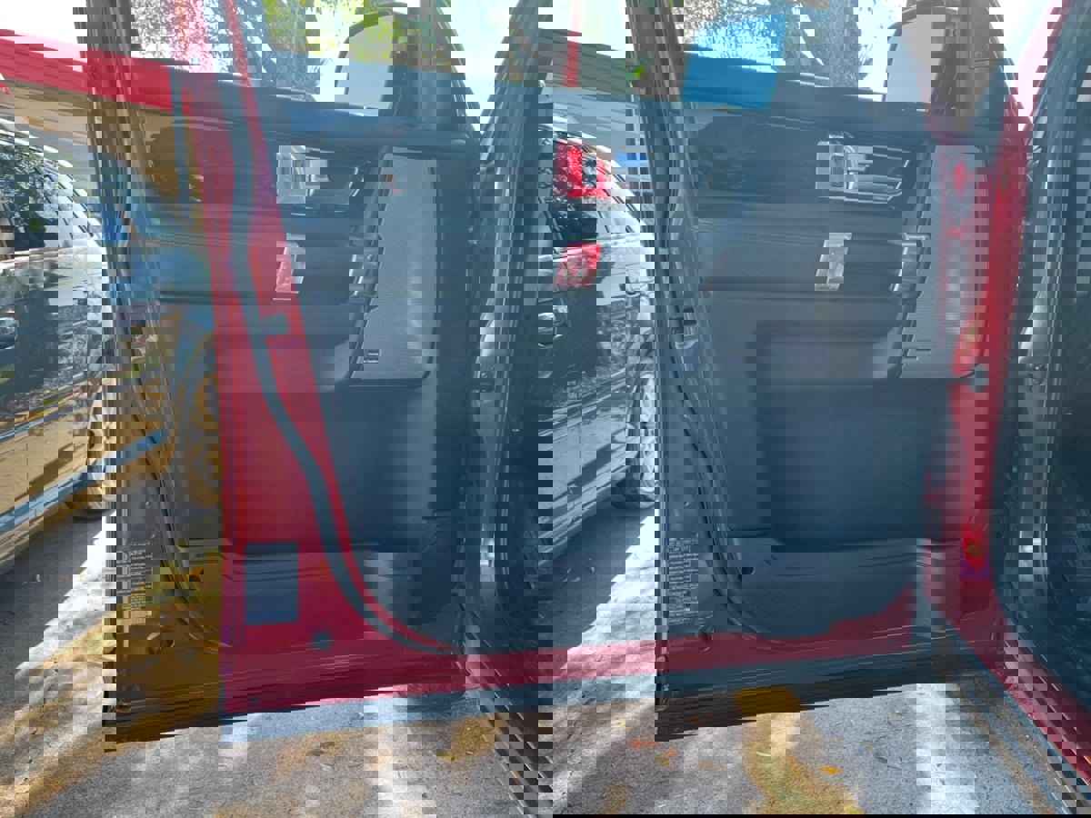 Used 2013 Land Rover LR4 HSE image 14