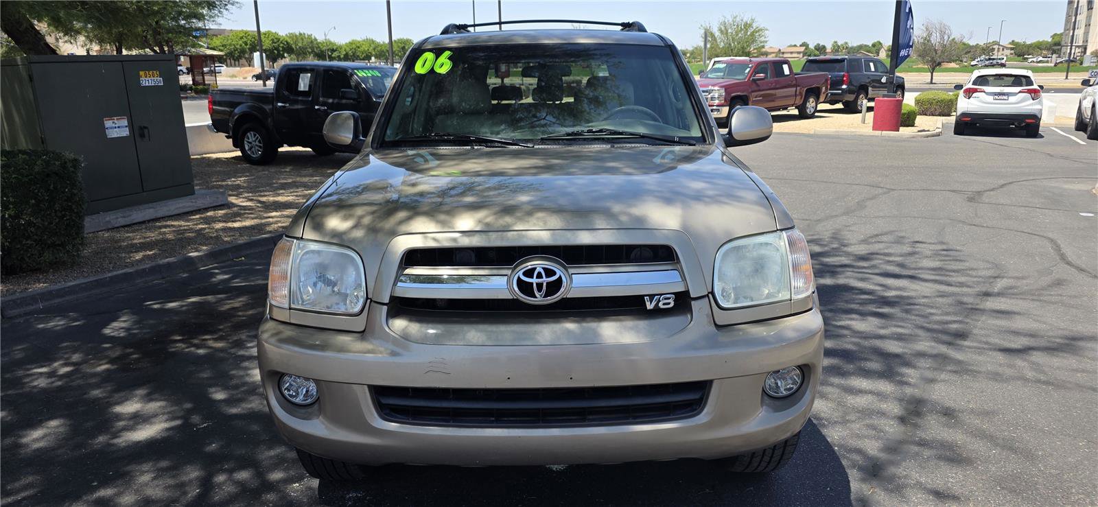 Used 2006 Toyota Sequoia SR5 RWD image 2