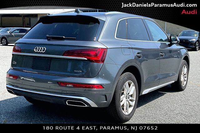 Certified 2023 Audi Q5 2.0T Premium w/ Convenience Package AWD/4WD image 2