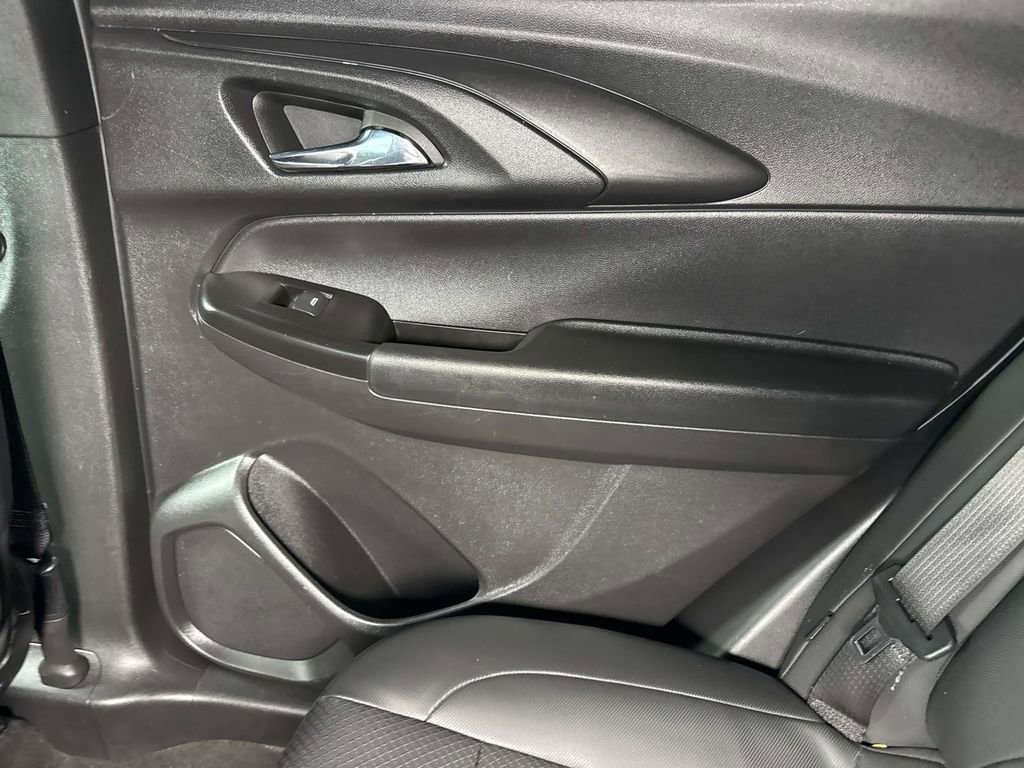 Used 2023 Chevrolet TrailBlazer RS w/ Convenience Package FWD image 12