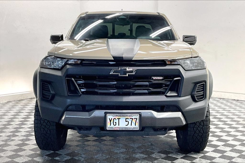 Used 2023 Chevrolet Colorado Trail Boss w/ Technology Package AWD/4WD image 2