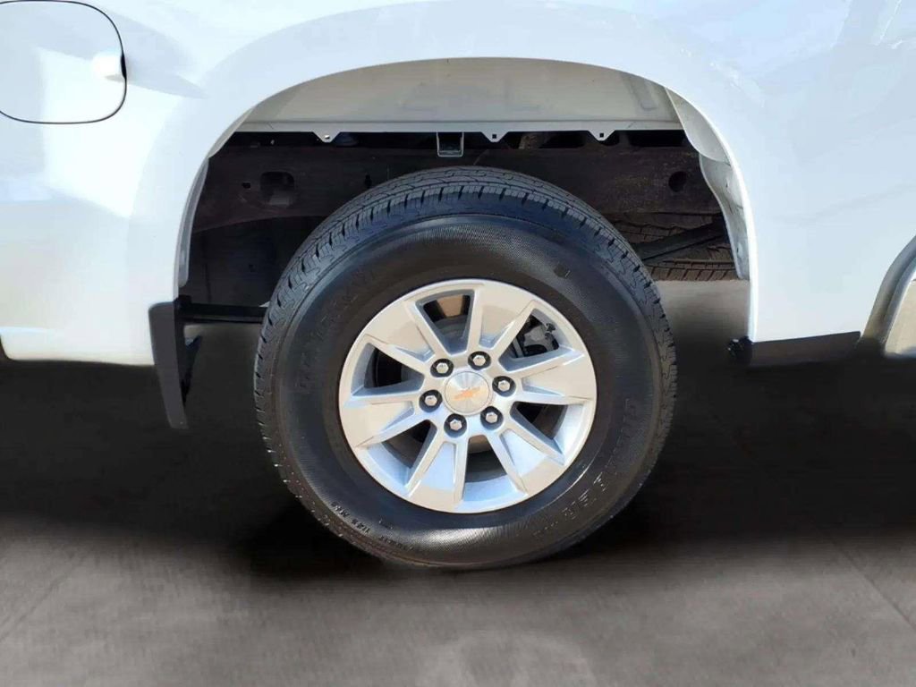 Used 2025 Chevrolet Silverado 1500 LT image 20