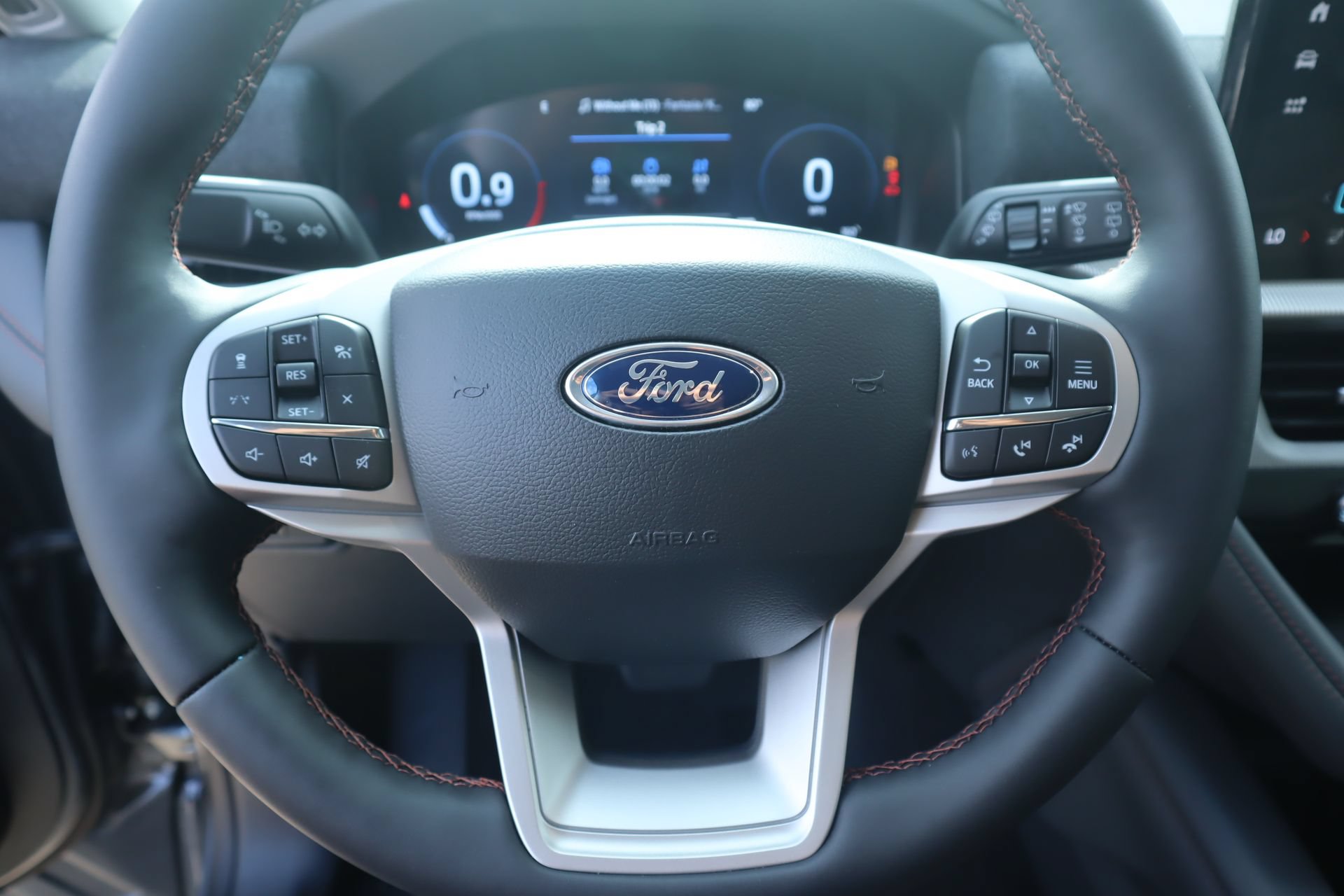New 2026 Ford Explorer Active w/ Active Comfort Package RWD image 3