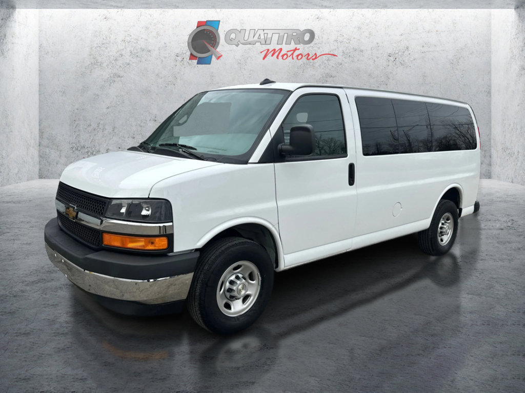 Used 2023 Chevrolet Express 3500 LS image 1