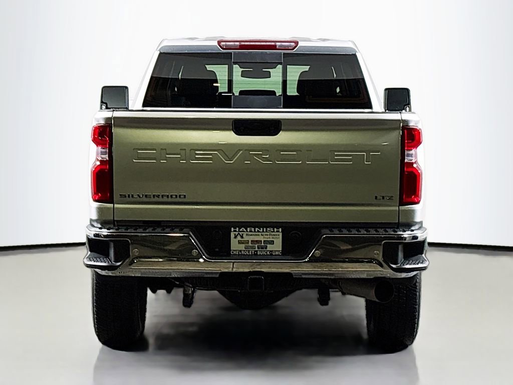 Used 2022 Chevrolet Silverado 2500 LTZ w/ LTZ Plus Package image 6