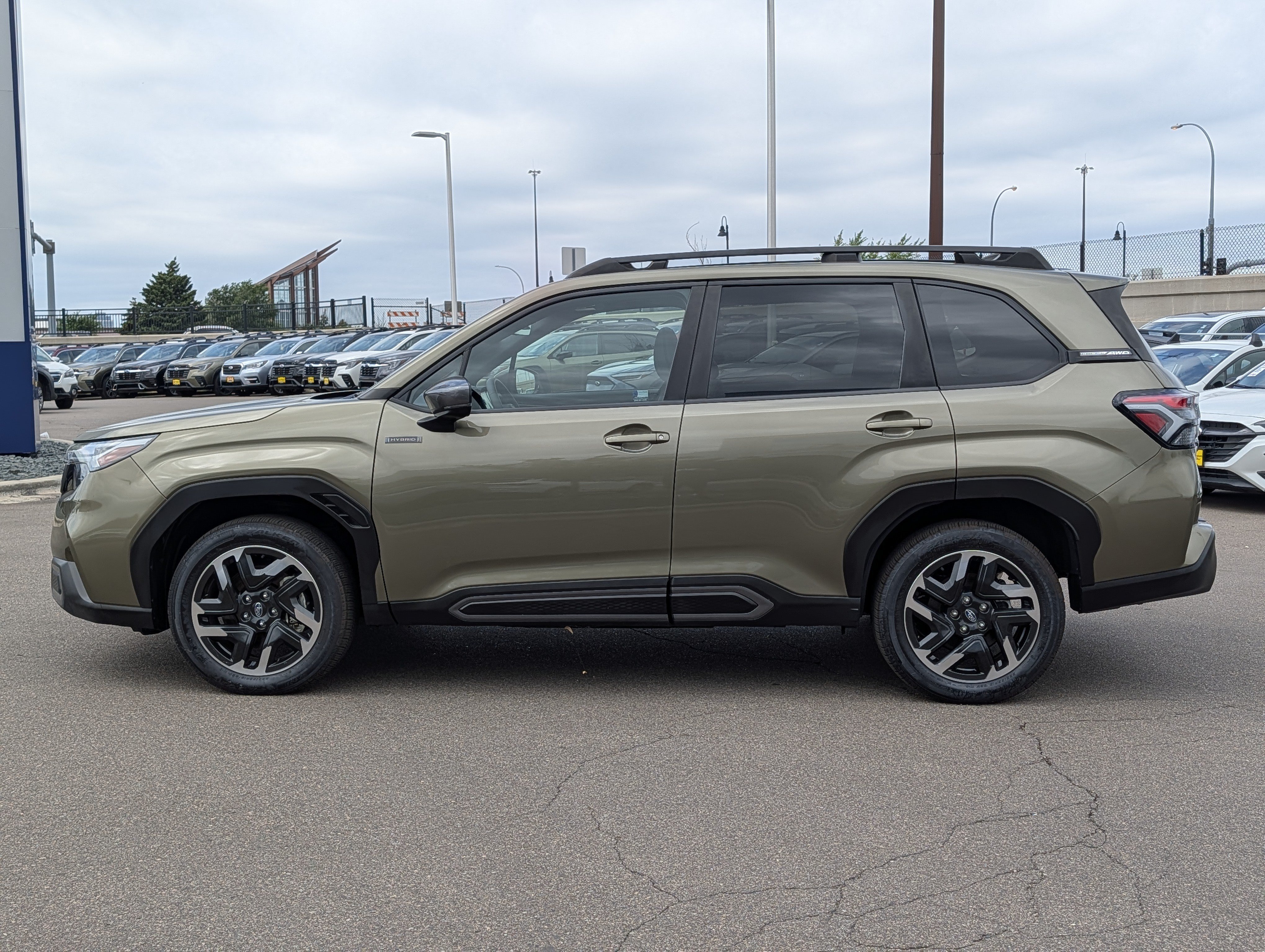 Used 2025 Subaru Forester Limited AWD/4WD image 4