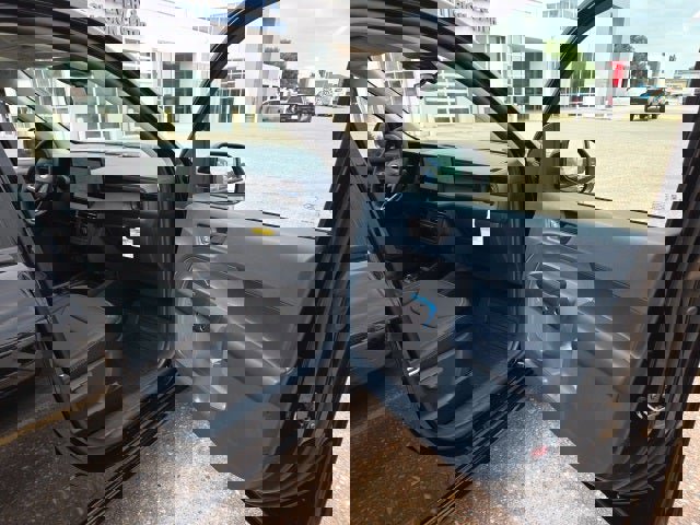 New 2025 Ford Maverick Lobo image 42