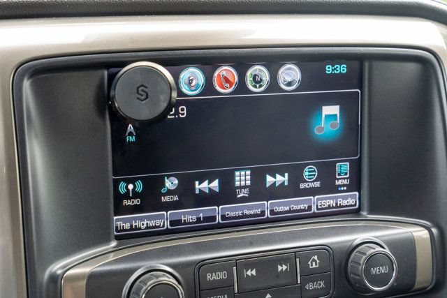 Used 2018 Chevrolet Silverado 2500 High Country w/ Duramax Plus Package AWD/4WD image 21