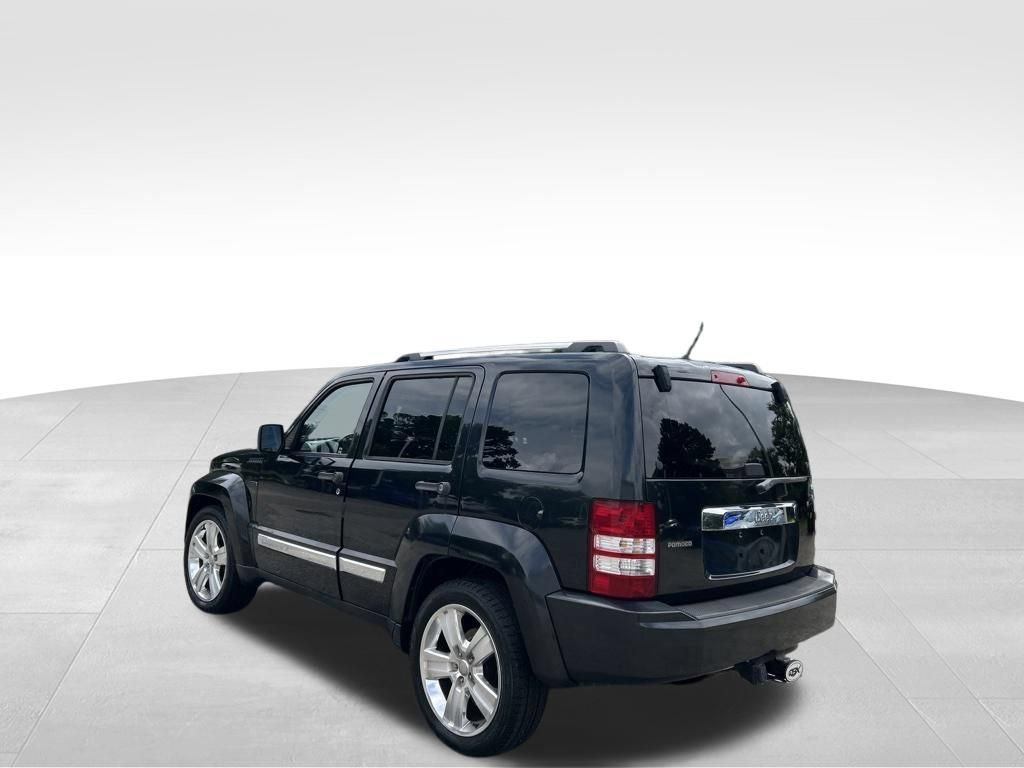 Used 2011 Jeep Liberty Sport RWD image 3